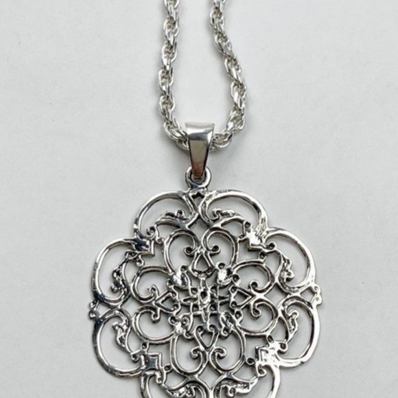 Sterling Silver Filigree Pendant - Picture 4 of 4
